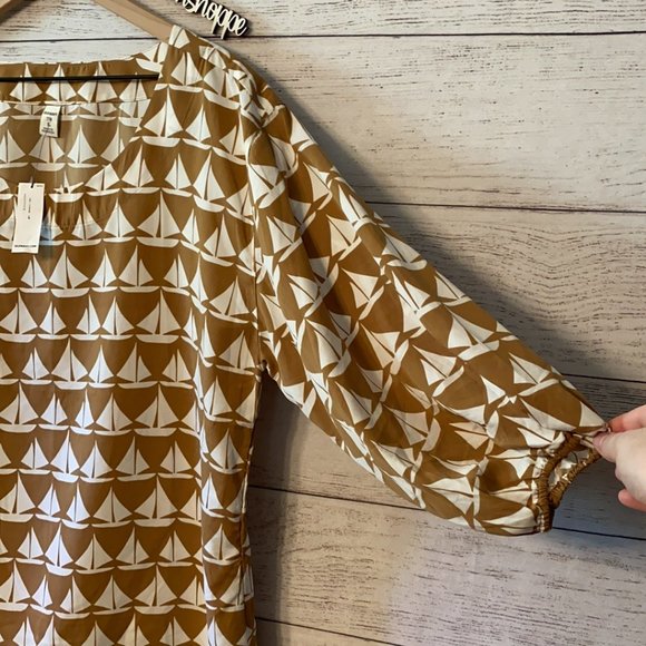 Old Navy Brown Tan Cream Sailboat Print Nautical Women's Blouse NWT Sz L - Picture 4 of 8